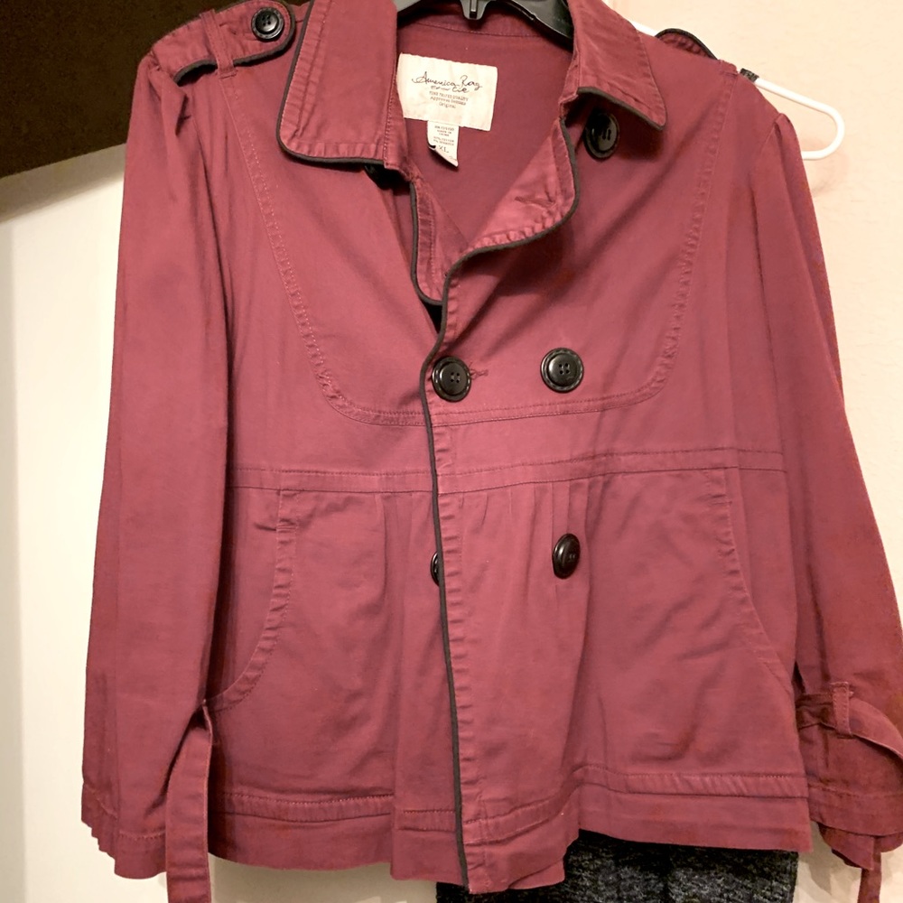 3/$20. 👚Juniors size XL American Rag jacket
